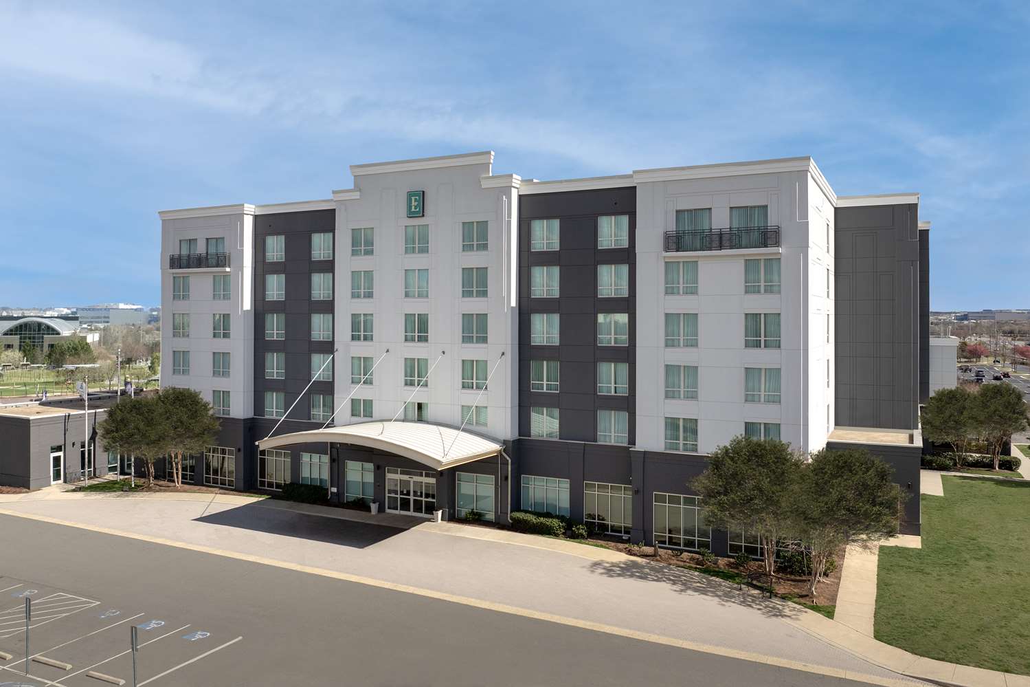 Embassy Suites by Hilton Dulles North Loudoun 2