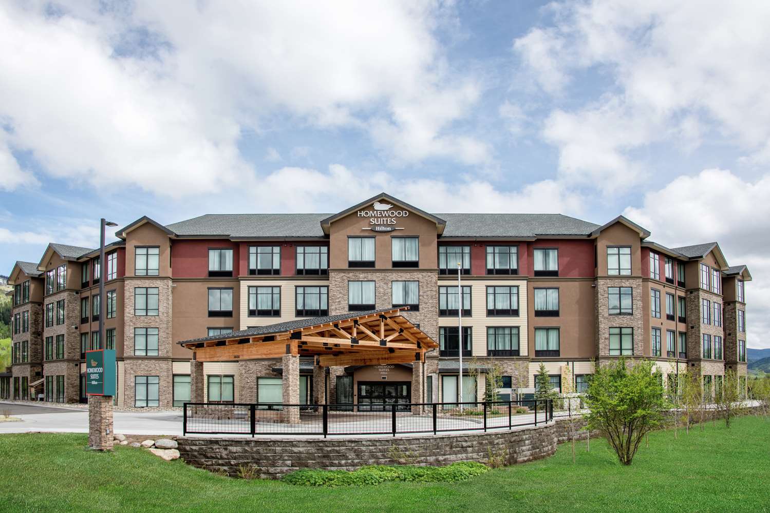 Homewood Suites By Hilton Steamboat Springs 1