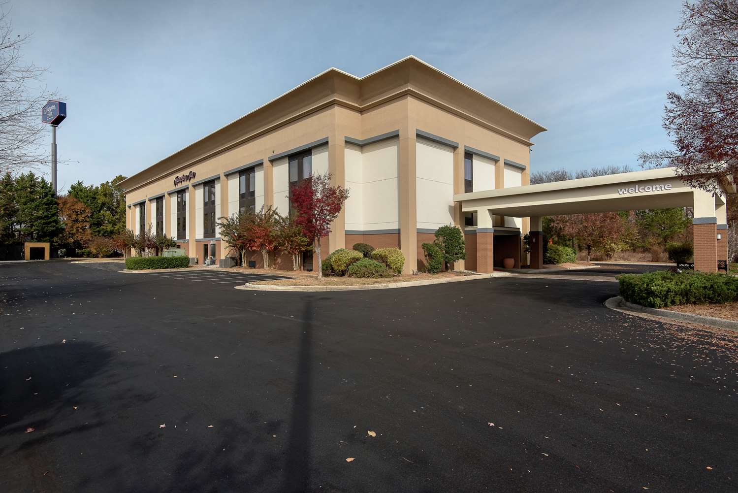 Hampton Inn Commerce 1
