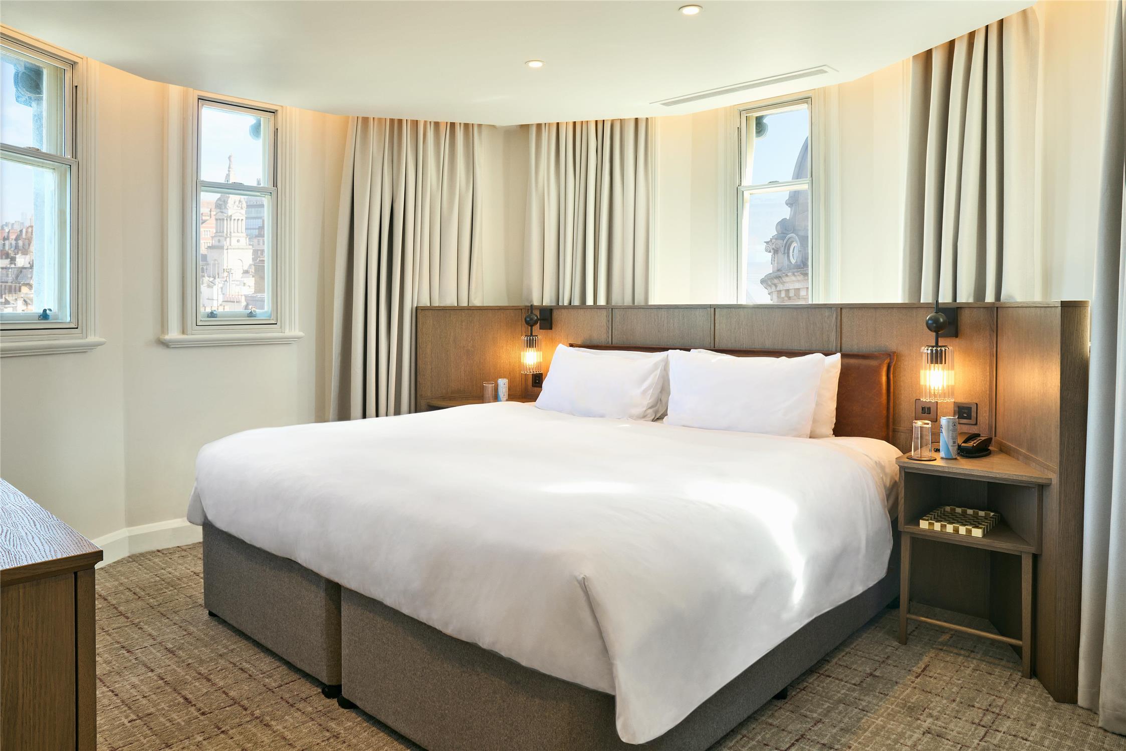 Radisson Blu Hotel, London Tottenham Court Road 2