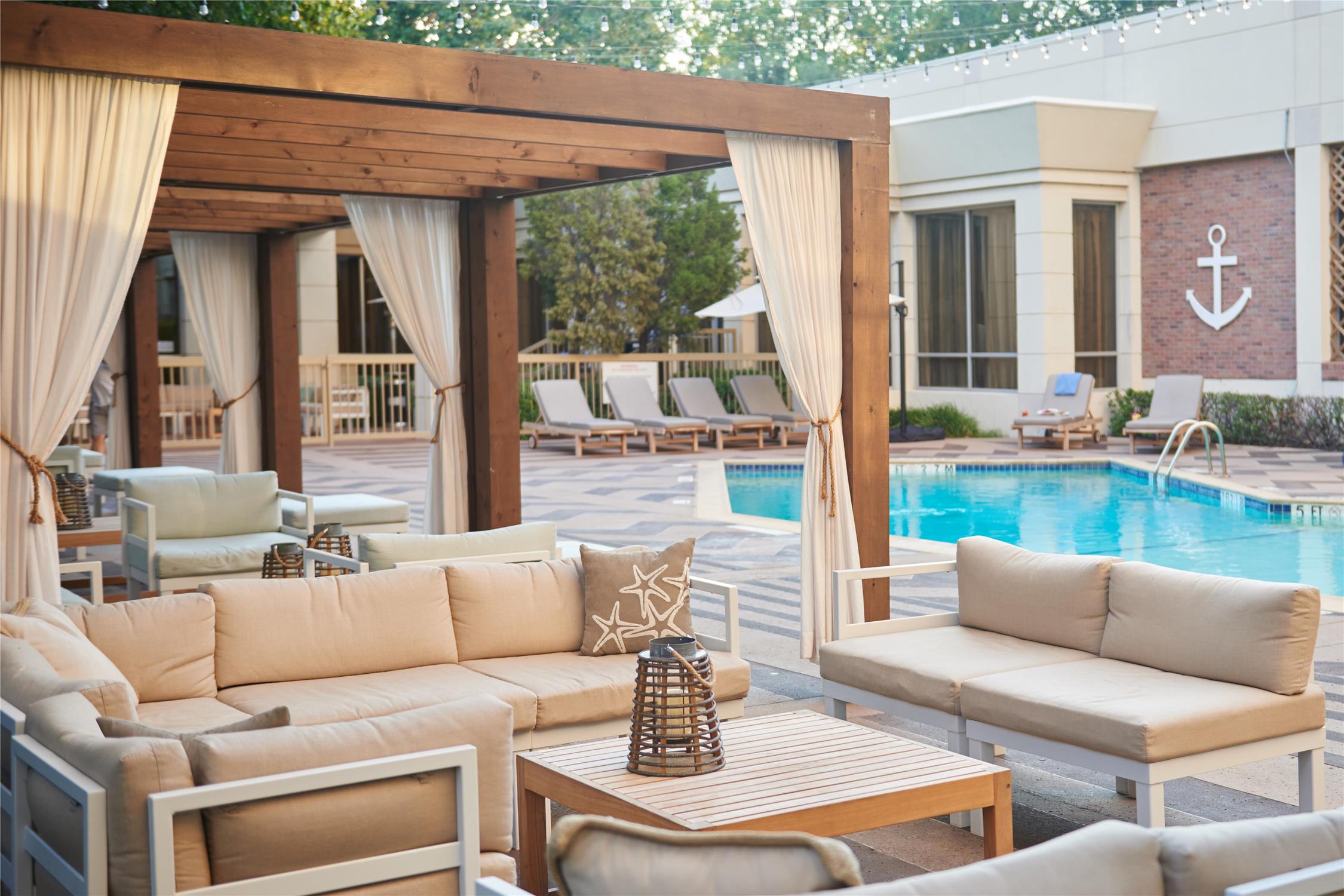 DoubleTree by Hilton Dallas - Market Center 1