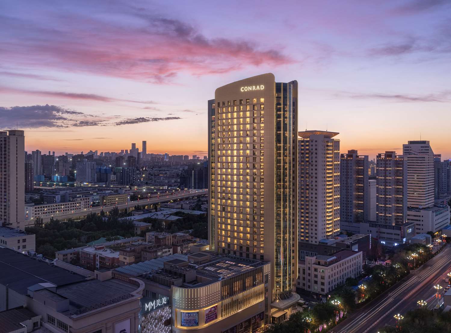 Conrad Urumqi 1