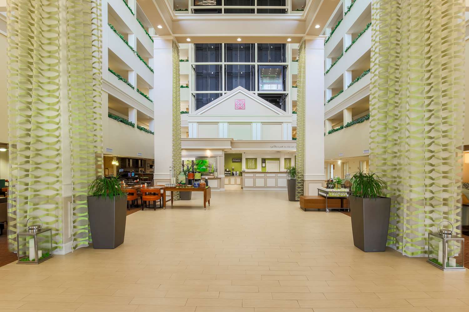 Hilton Garden Inn Dallas/Market Center 2