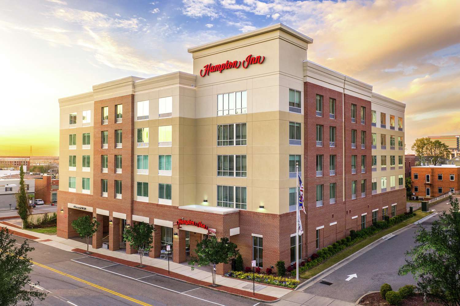Hampton Inn Wilmington Downtown 1