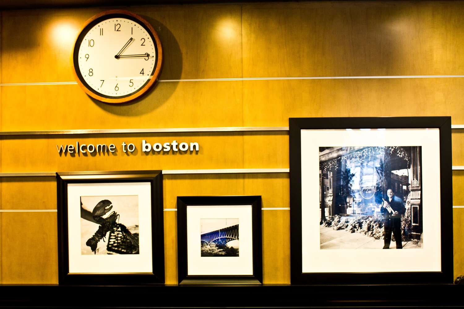 Hampton Inn & Suites Boston Crosstown Center 2