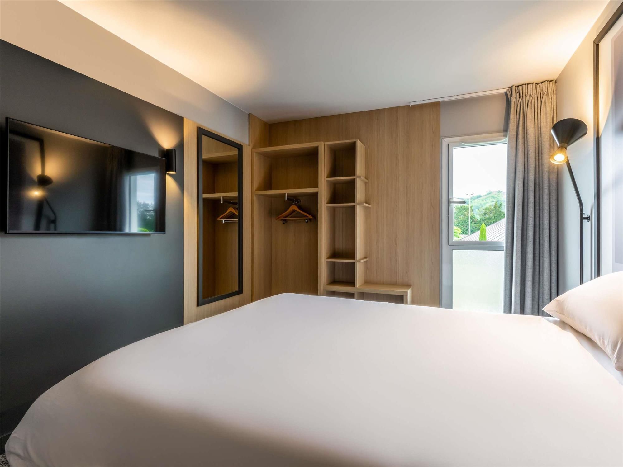 Paris - Issoire - ibis Issoire - Issoire