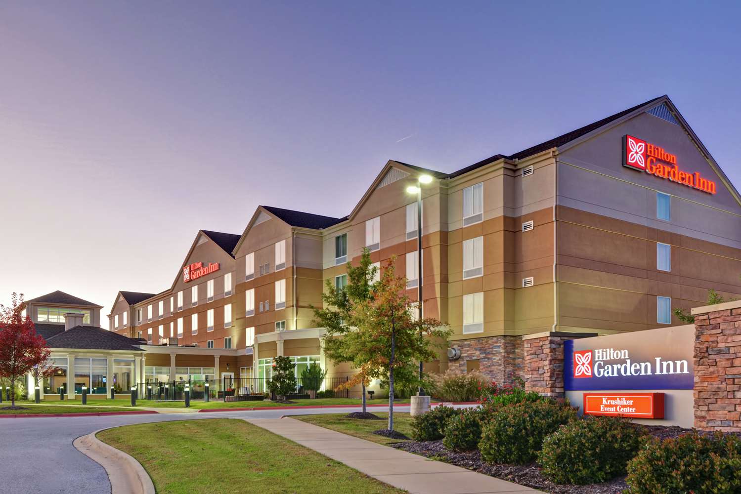 Hilton Garden Inn Fayetteville 1