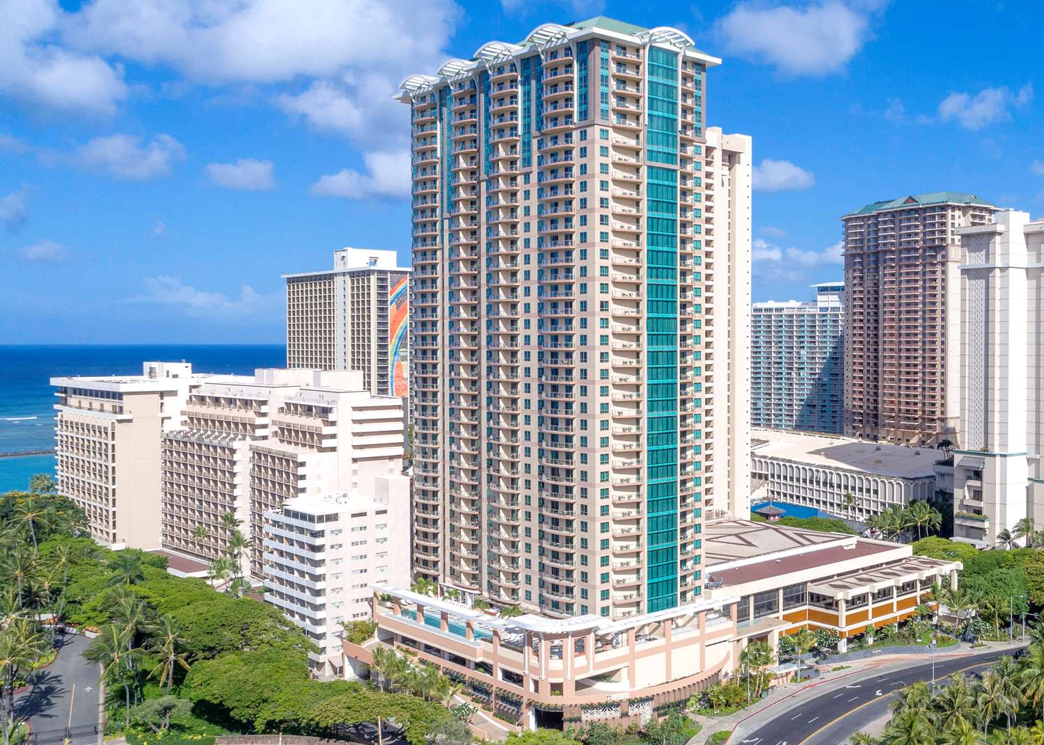 The Grand Islander by Hilton Grand Vacations 1