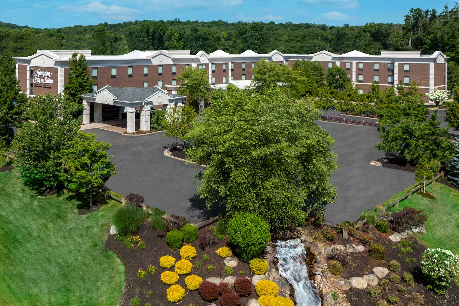 Hampton Inn & Suites Hartford/Farmington 1