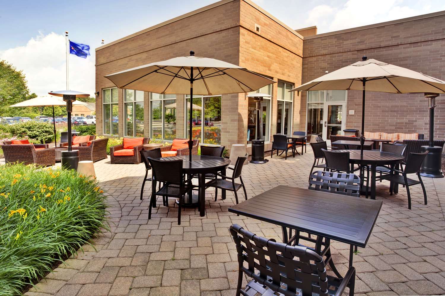 Hilton Garden Inn Lake Forest Mettawa 2