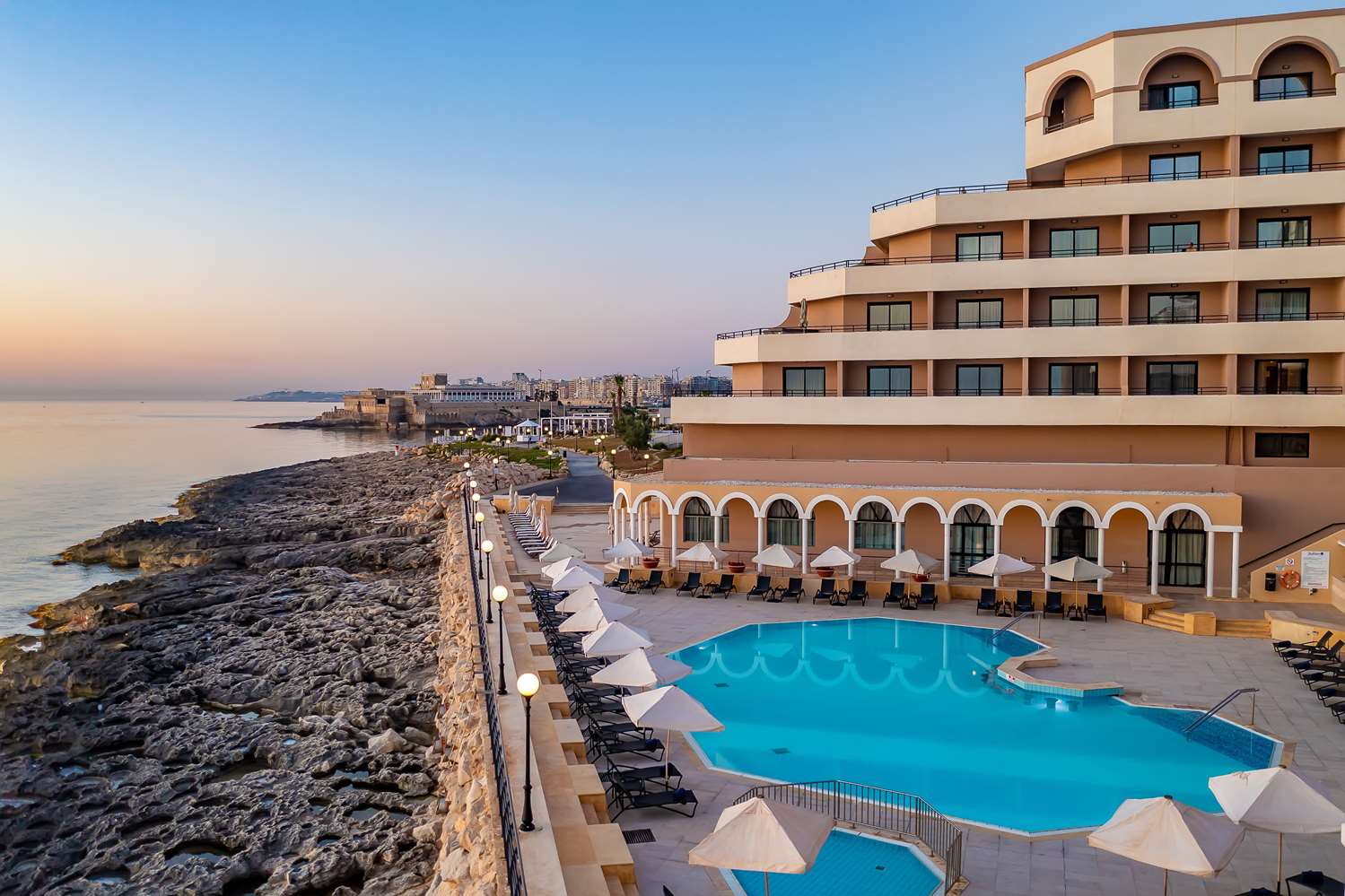 Radisson Blu Resort, Malta St. Julian's 2