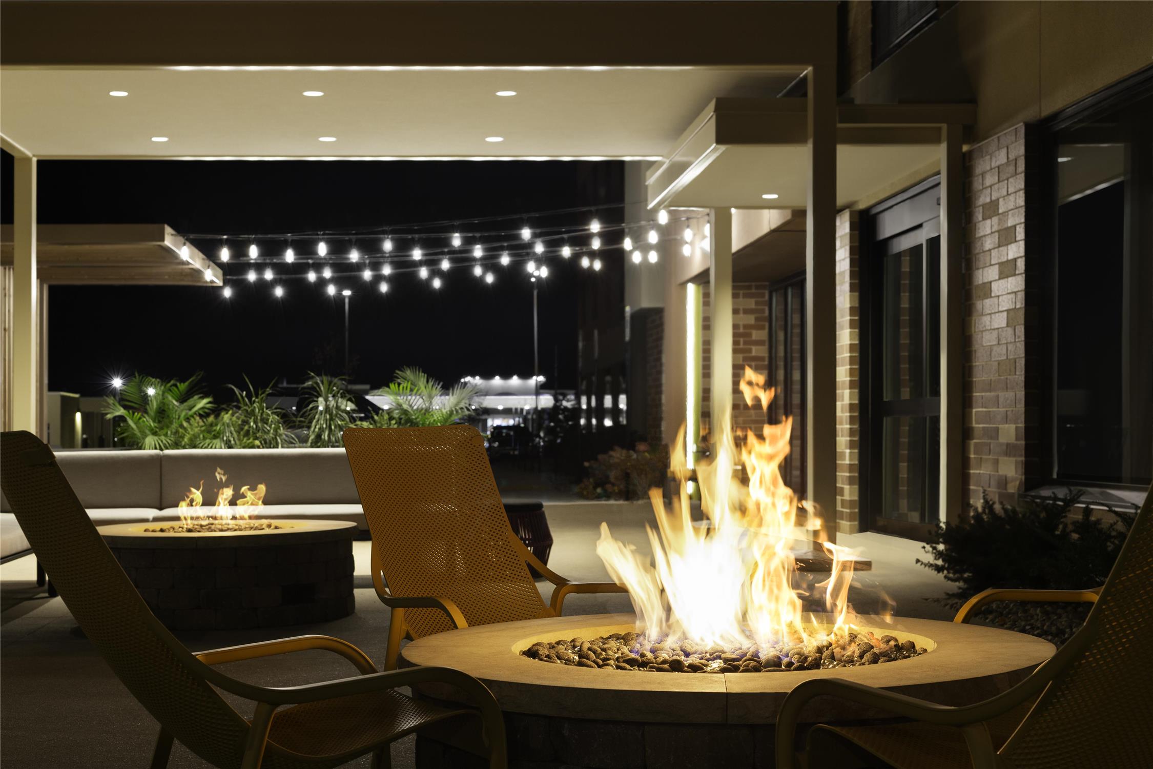 Home2 Suites by Hilton Stevens Point 2