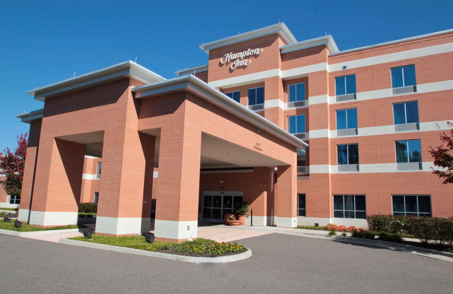 Hampton Inn Hampton-Newport News 1