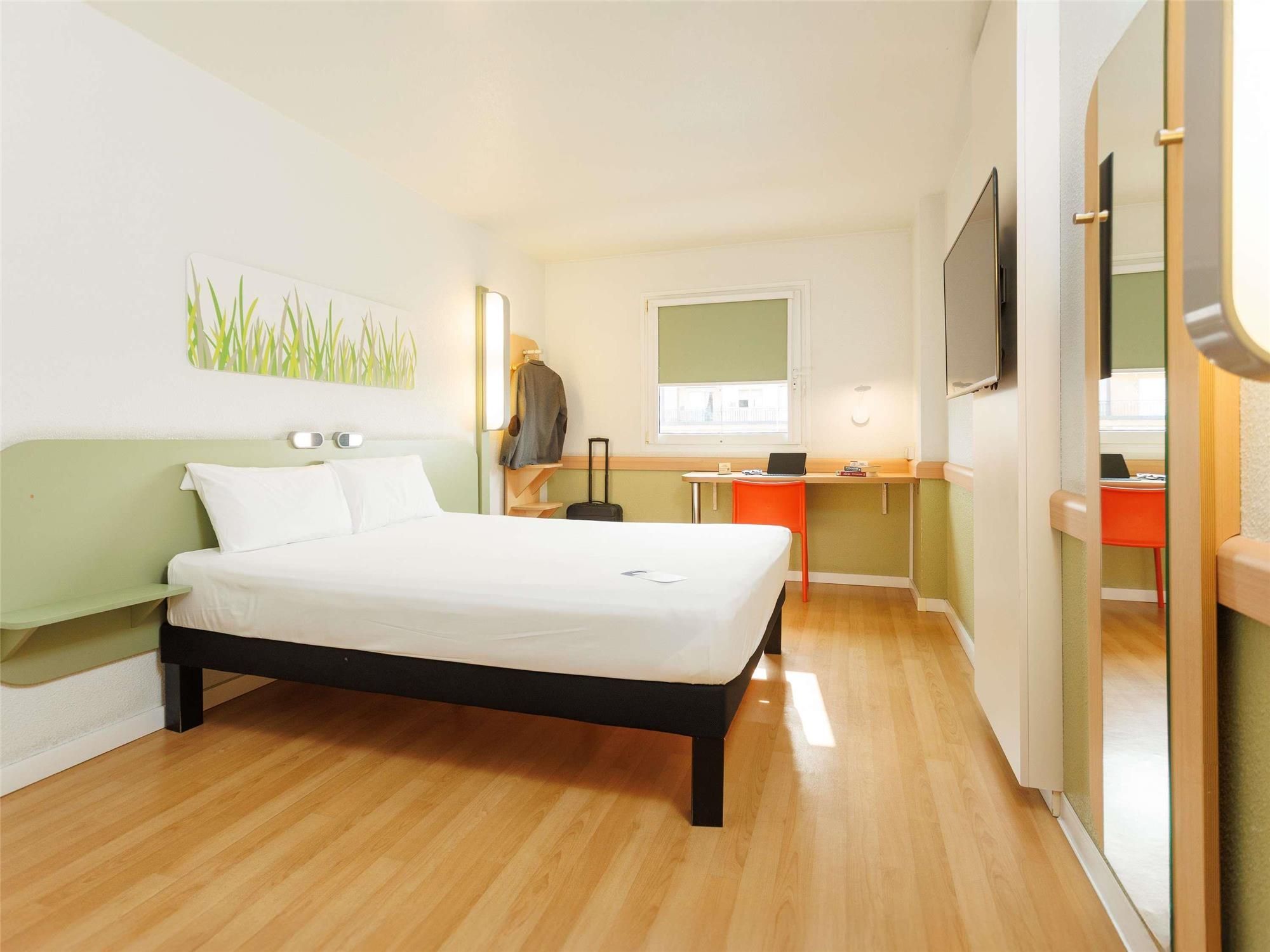 Ibis Budget Valencia Aeropuerto 1