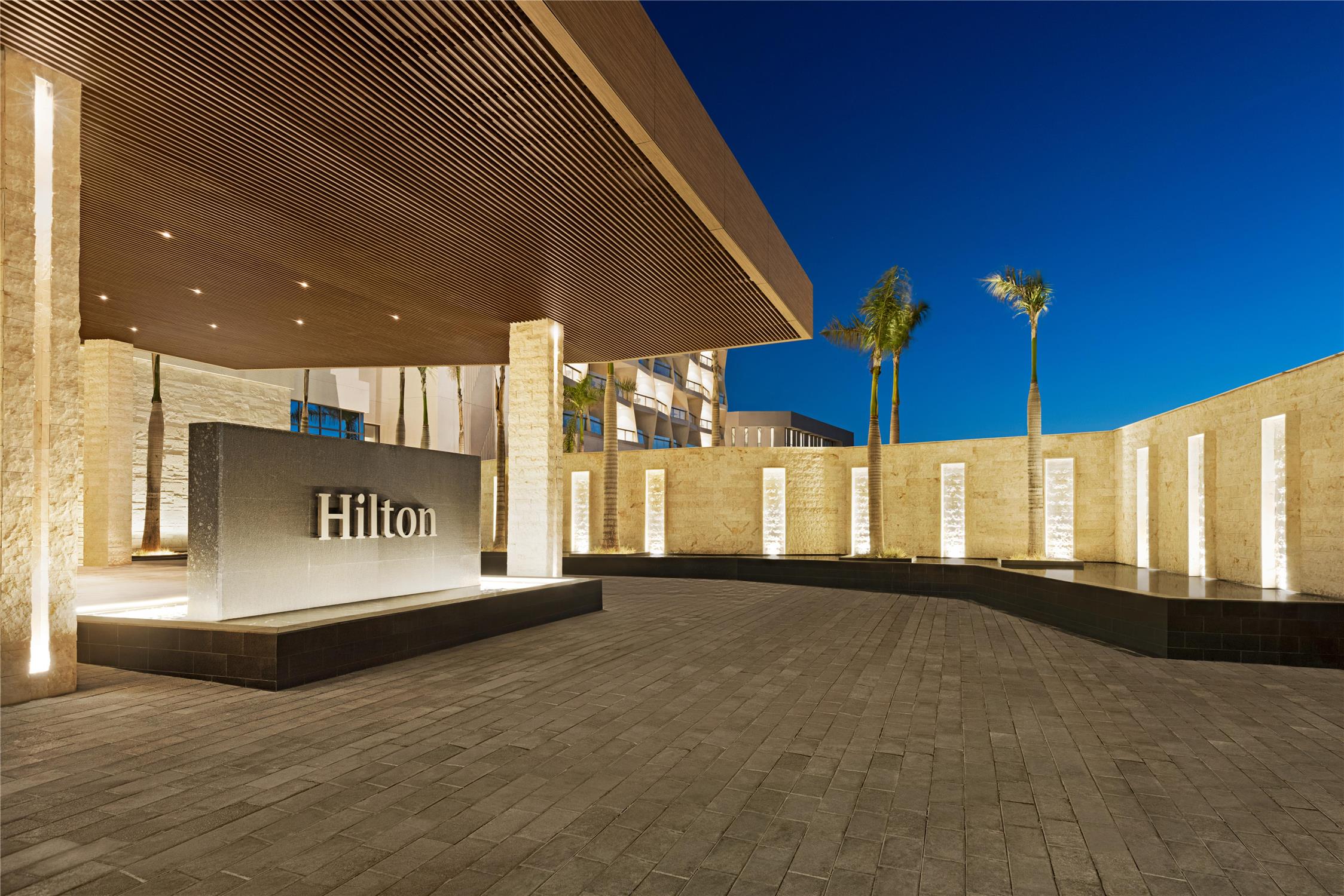 Hilton Cancun, an All-Inclusive Resort 2