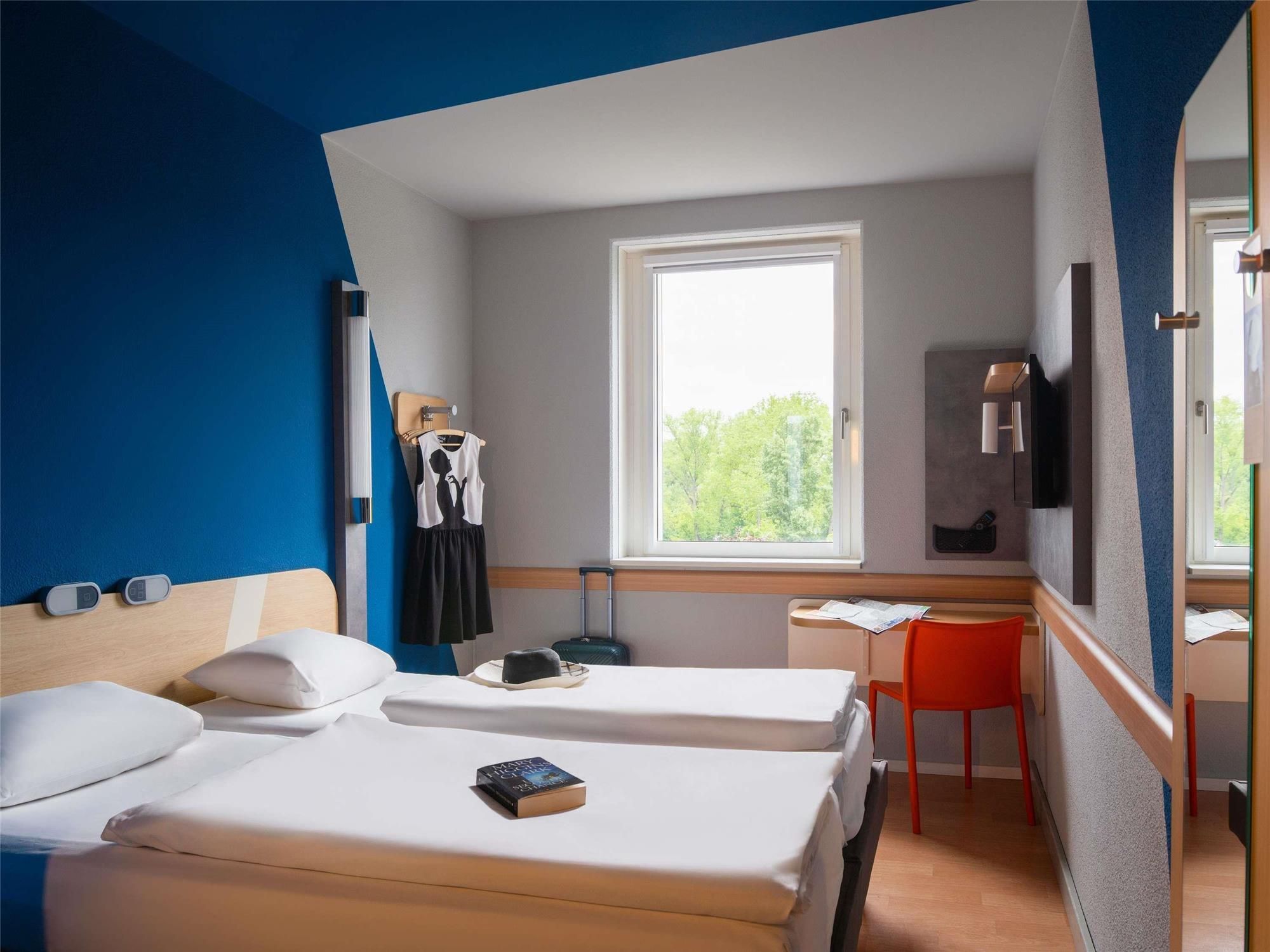 Zweibettzimmer