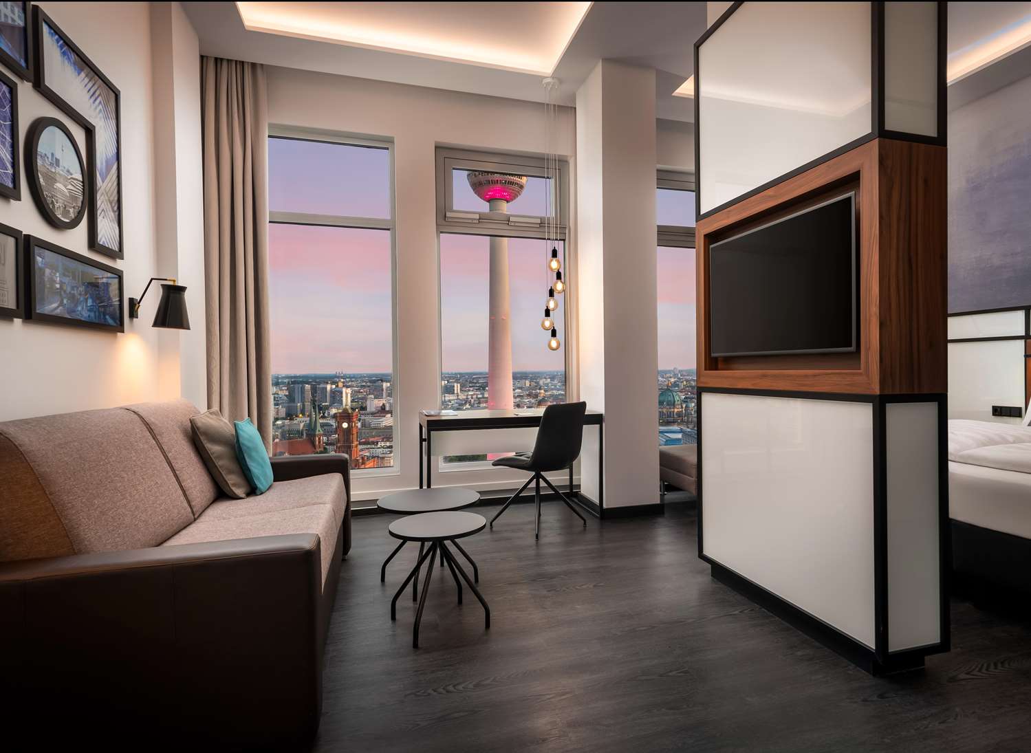 Park Inn by Radisson Berlin Alexanderplatz 2
