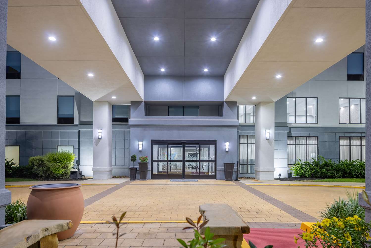 Hampton Inn & Suites Brenham 2