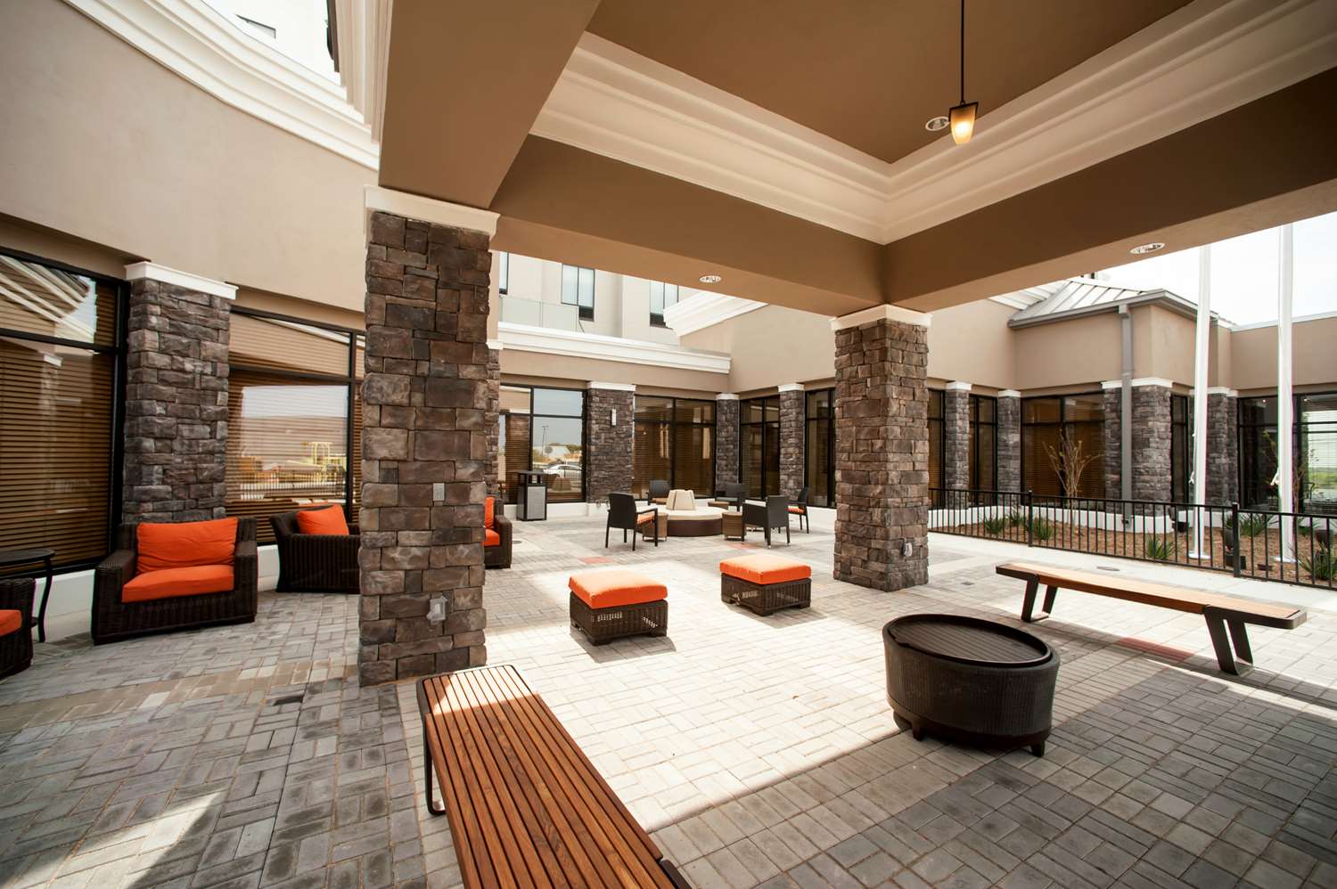 Hilton Garden Inn San Antonio-Live Oak Conference Center 2