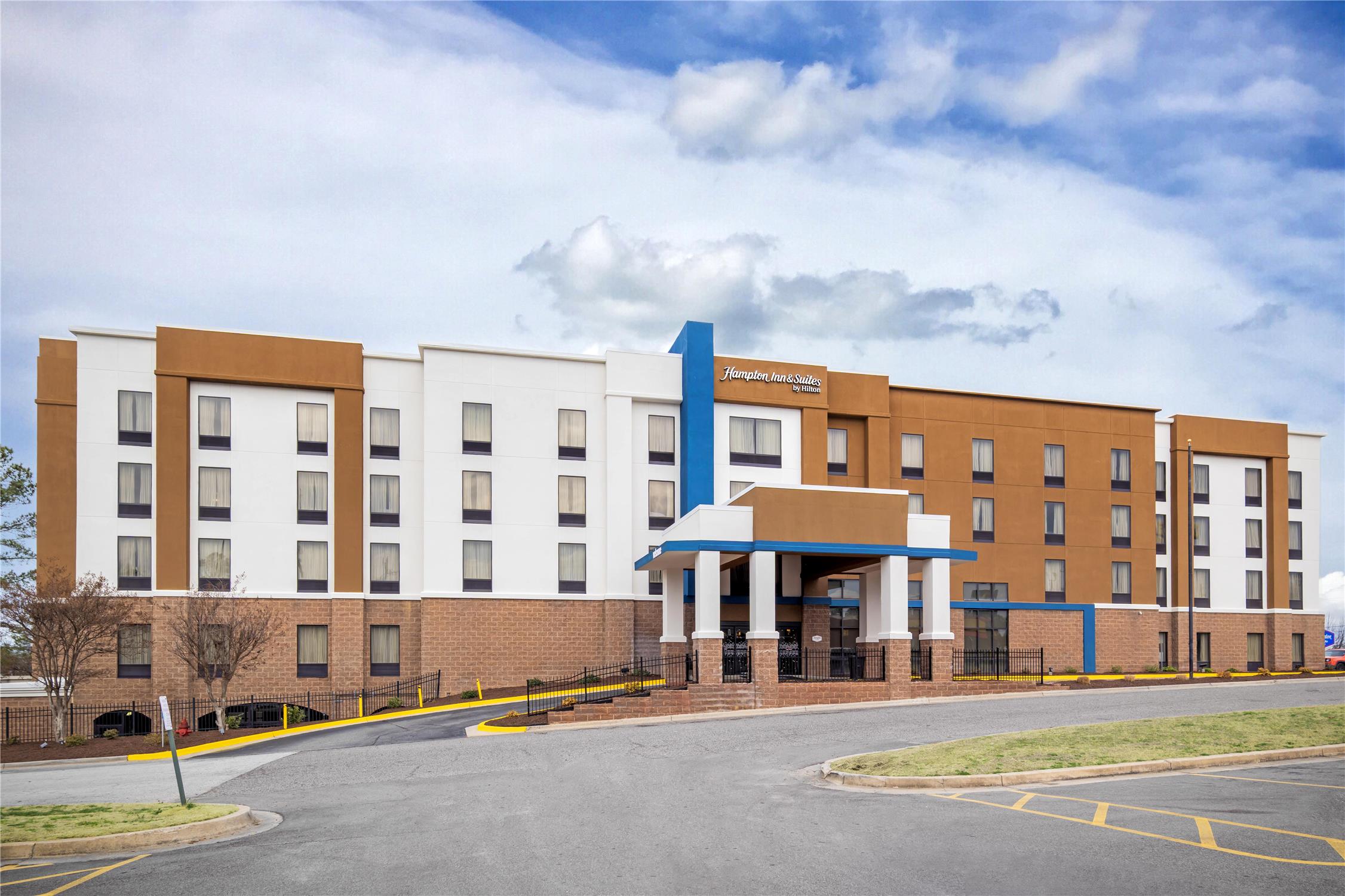 Hampton Inn & Suites Augusta West 1