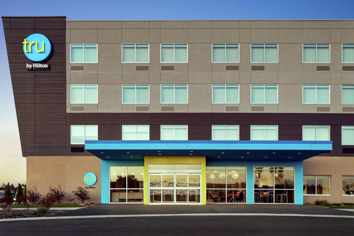 Tru By Hilton Milwaukee Brookfield 2
