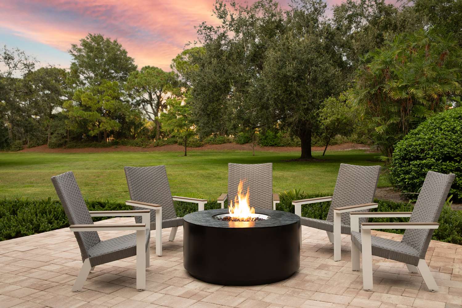 DoubleTree Suites by Hilton Orlando at Disney Springs 2