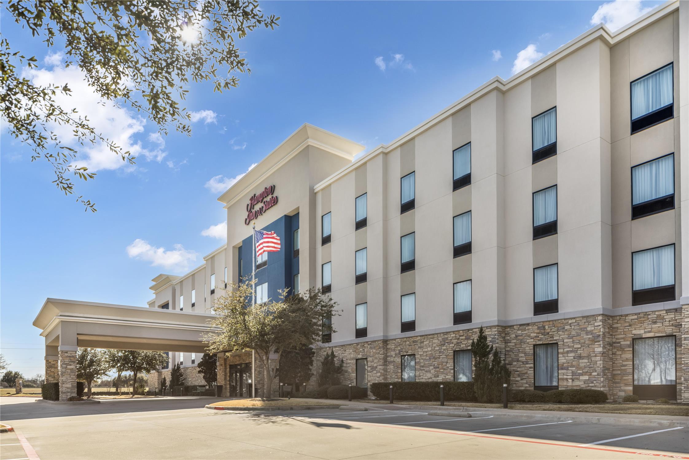 Hampton Inn & Suites Dallas/Plano-East 1