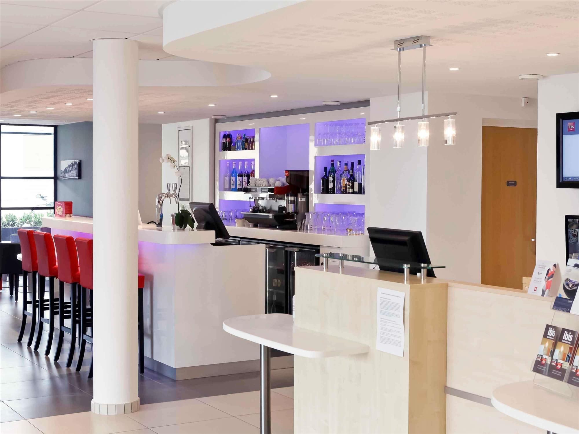 ibis Lyon Est Chaponnay 1