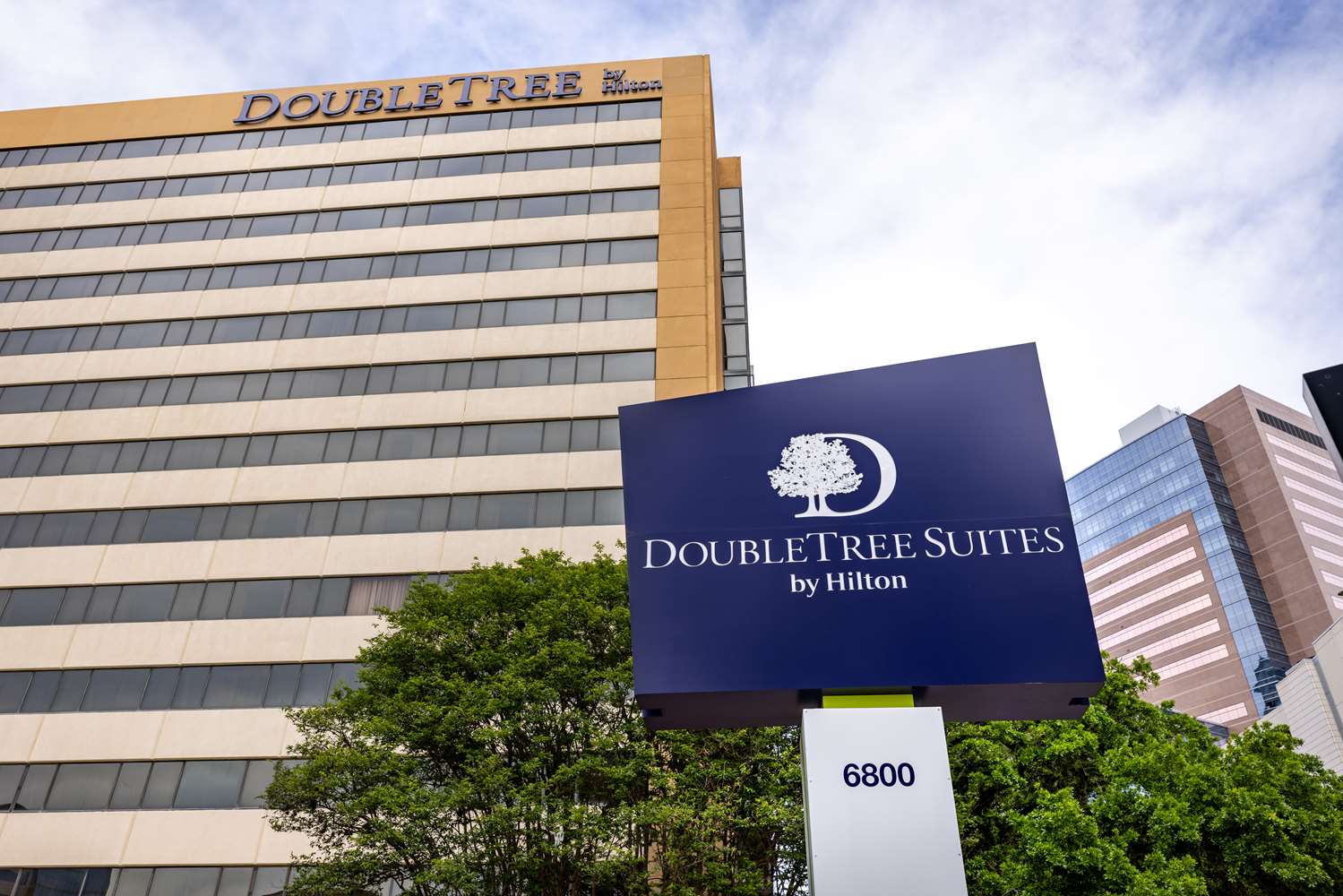 DoubleTree by Hilton Houston Medical Center Hotel & Suites 2