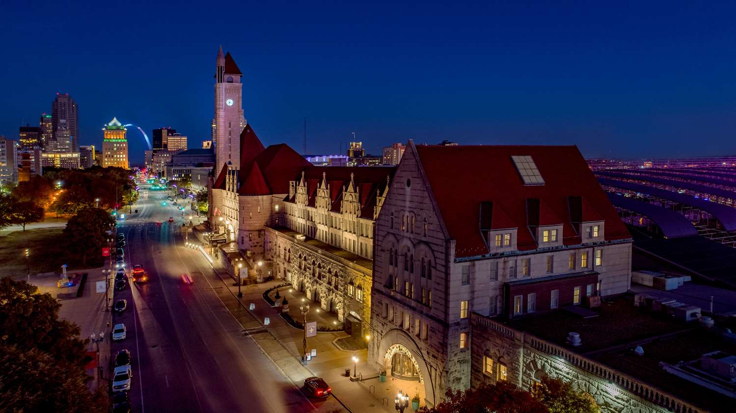 St. Louis Union Station Hotel, Curio Collection by Hilton 1