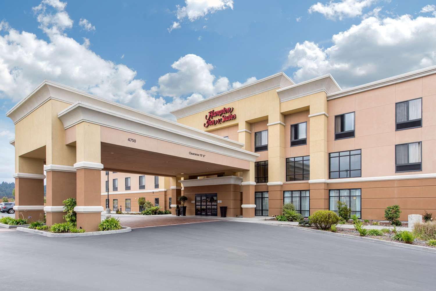 Hampton Inn & Suites Arcata, CA 1