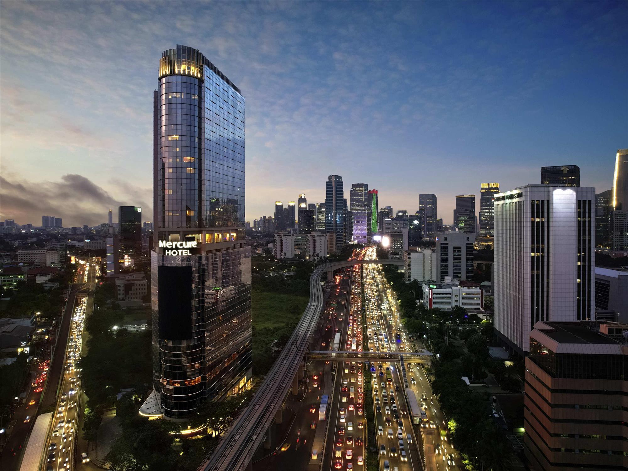 Mercure Jakarta Gatot Subroto 1