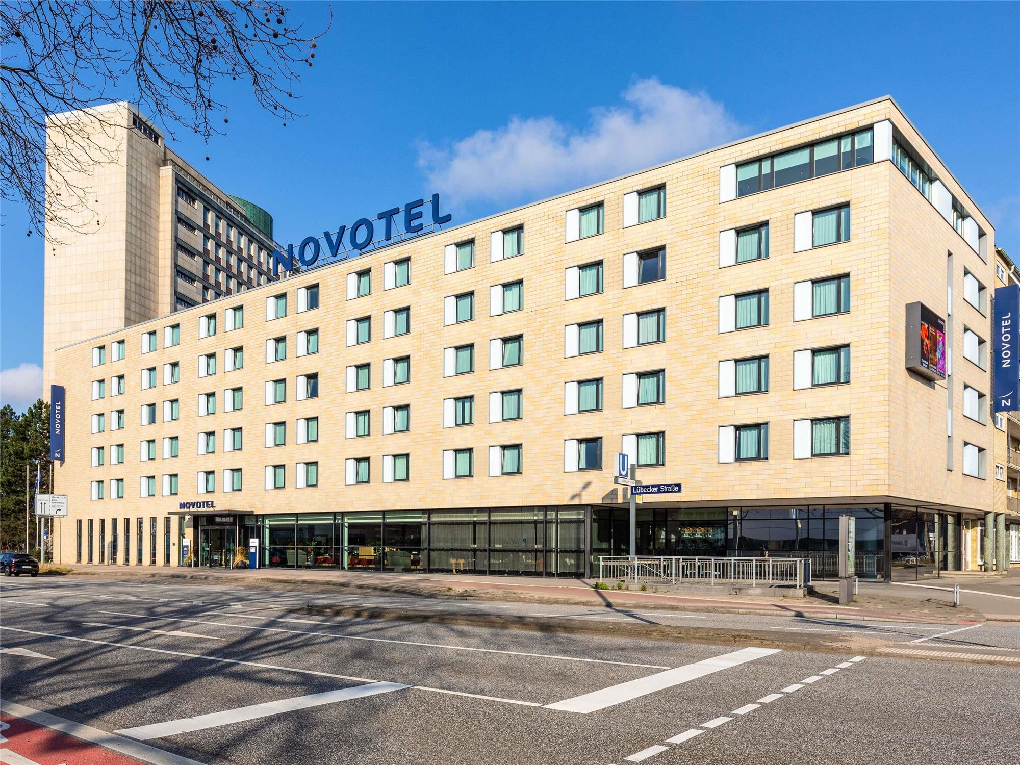 Novotel Hamburg City Alster 2