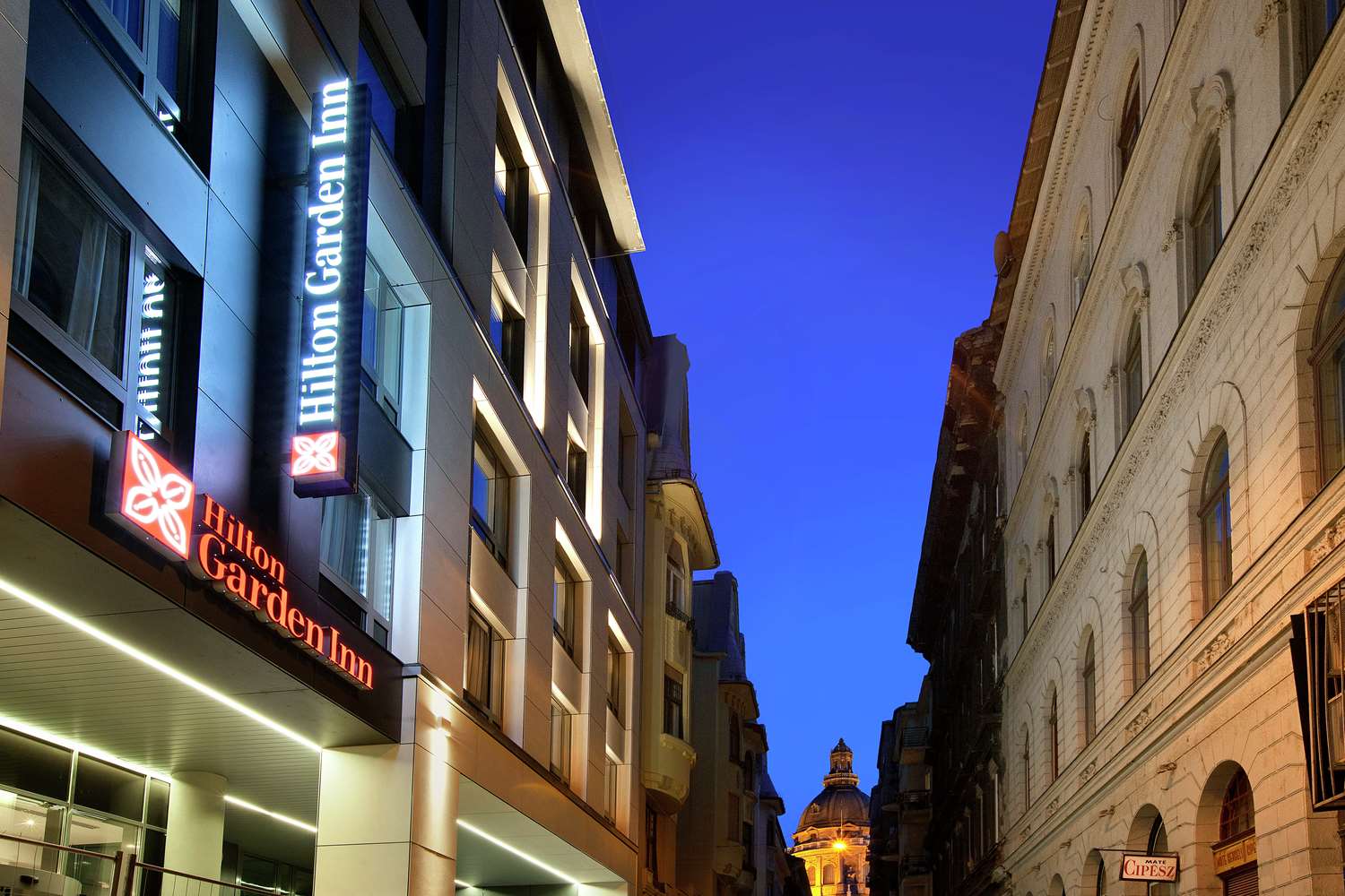 Hilton Garden Inn Budapest City Centre 2