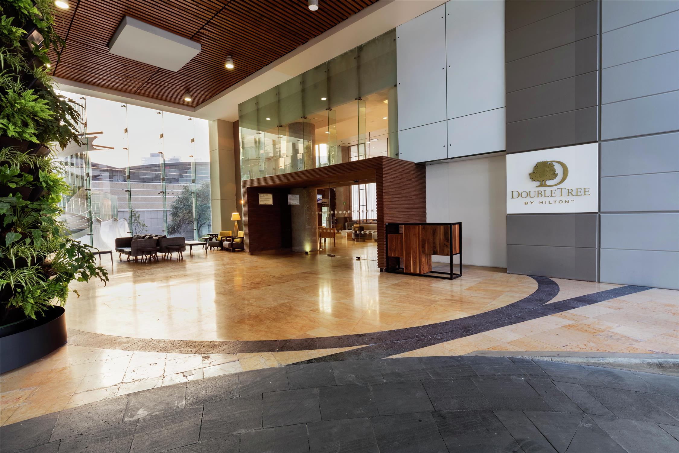 DoubleTree by Hilton Mexico City Santa Fe 1