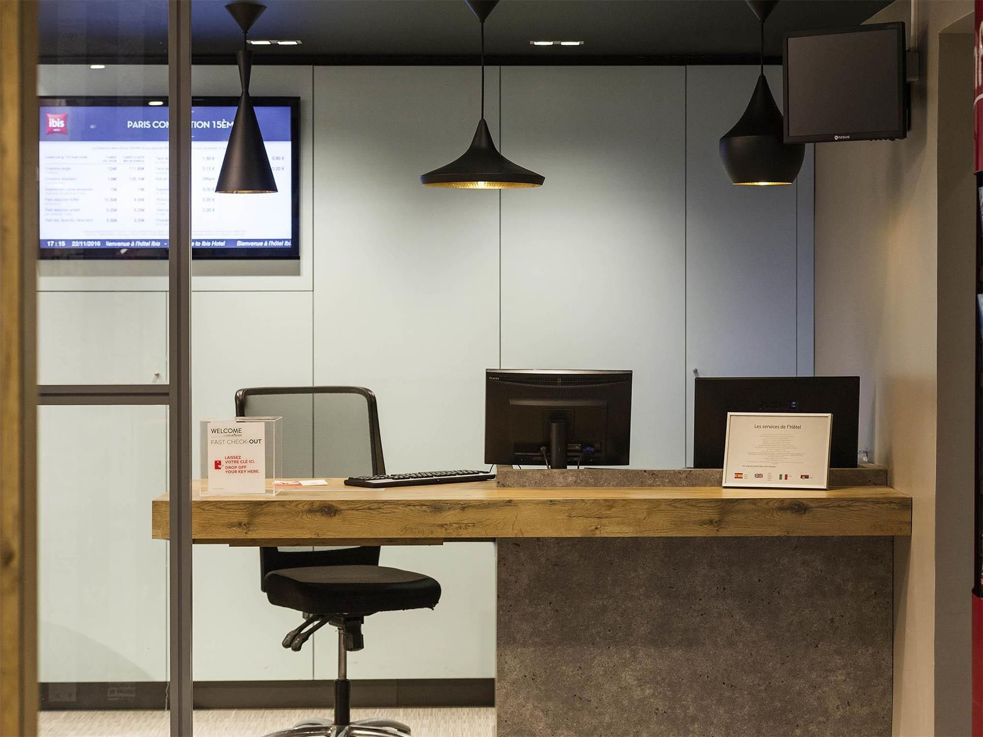 ibis Paris Vaugirard Porte de Versailles 1