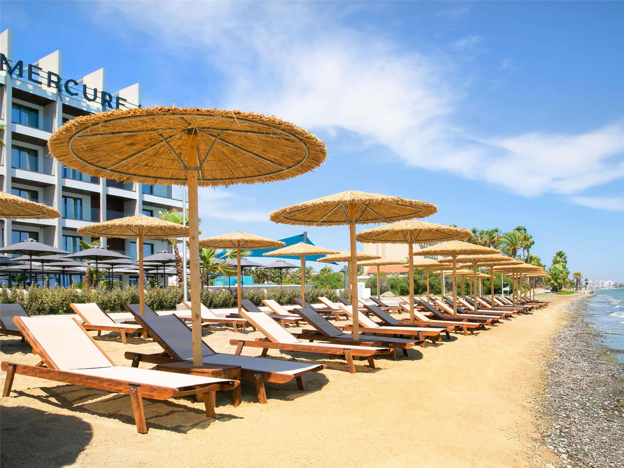 Mercure Larnaca Beach Resort 1