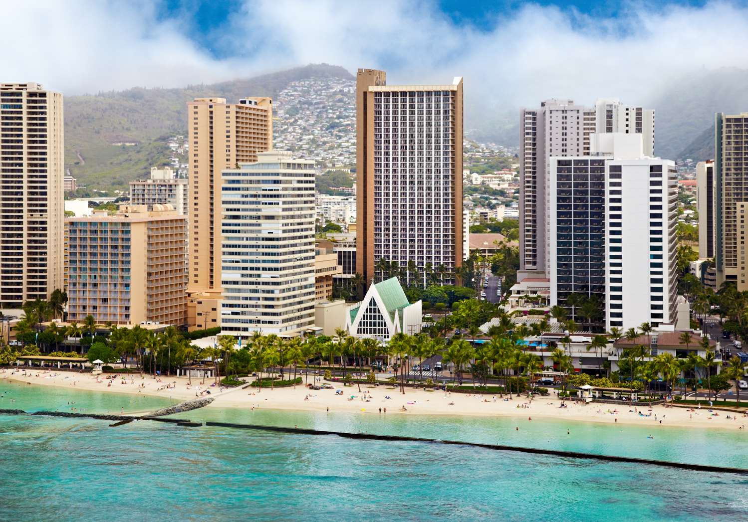 Hilton Waikiki Beach Resort & Spa 2