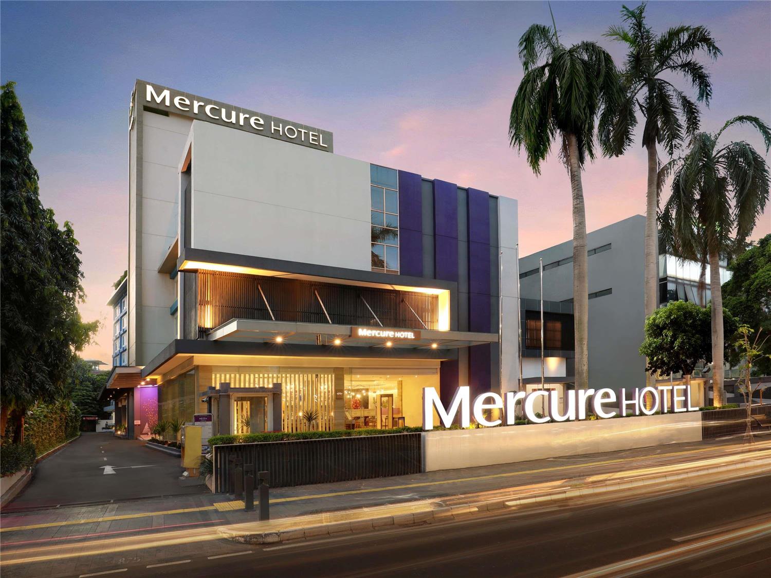 Mercure Jakarta Cikini 1