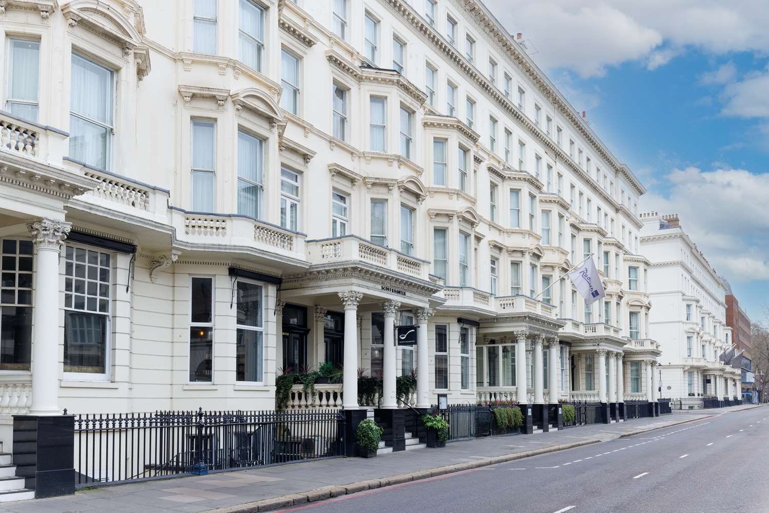 Radisson Blu Hotel, London South Kensington 1