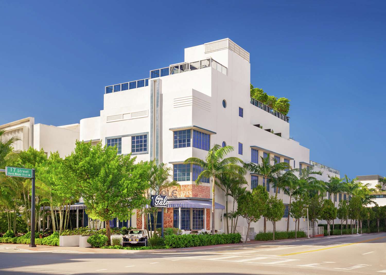 The Gale South Beach, Curio Collection by Hilton 1
