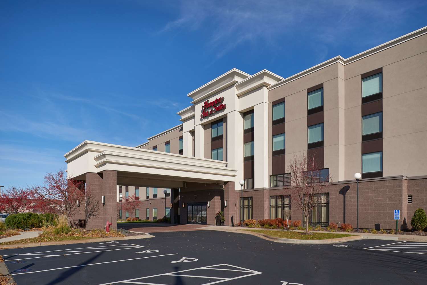 Hampton Inn & Suites Rogers 1