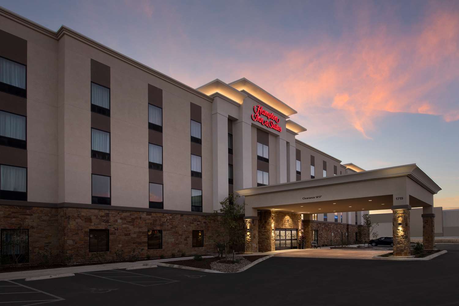 Hampton Inn & Suites San Antonio Lackland AFB SeaWorld 1