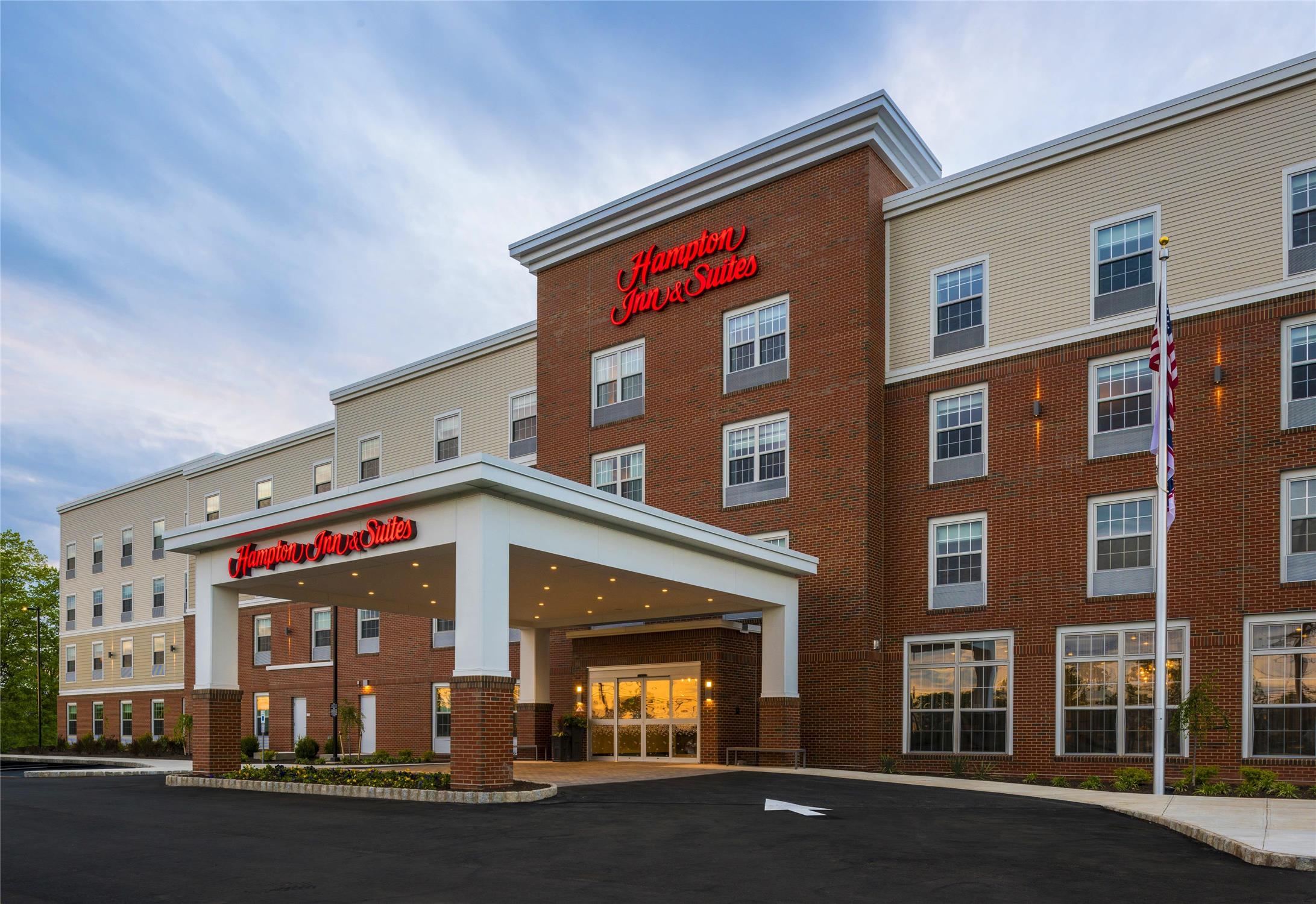 Hampton Inn & Suites Bridgewater, NJ 1