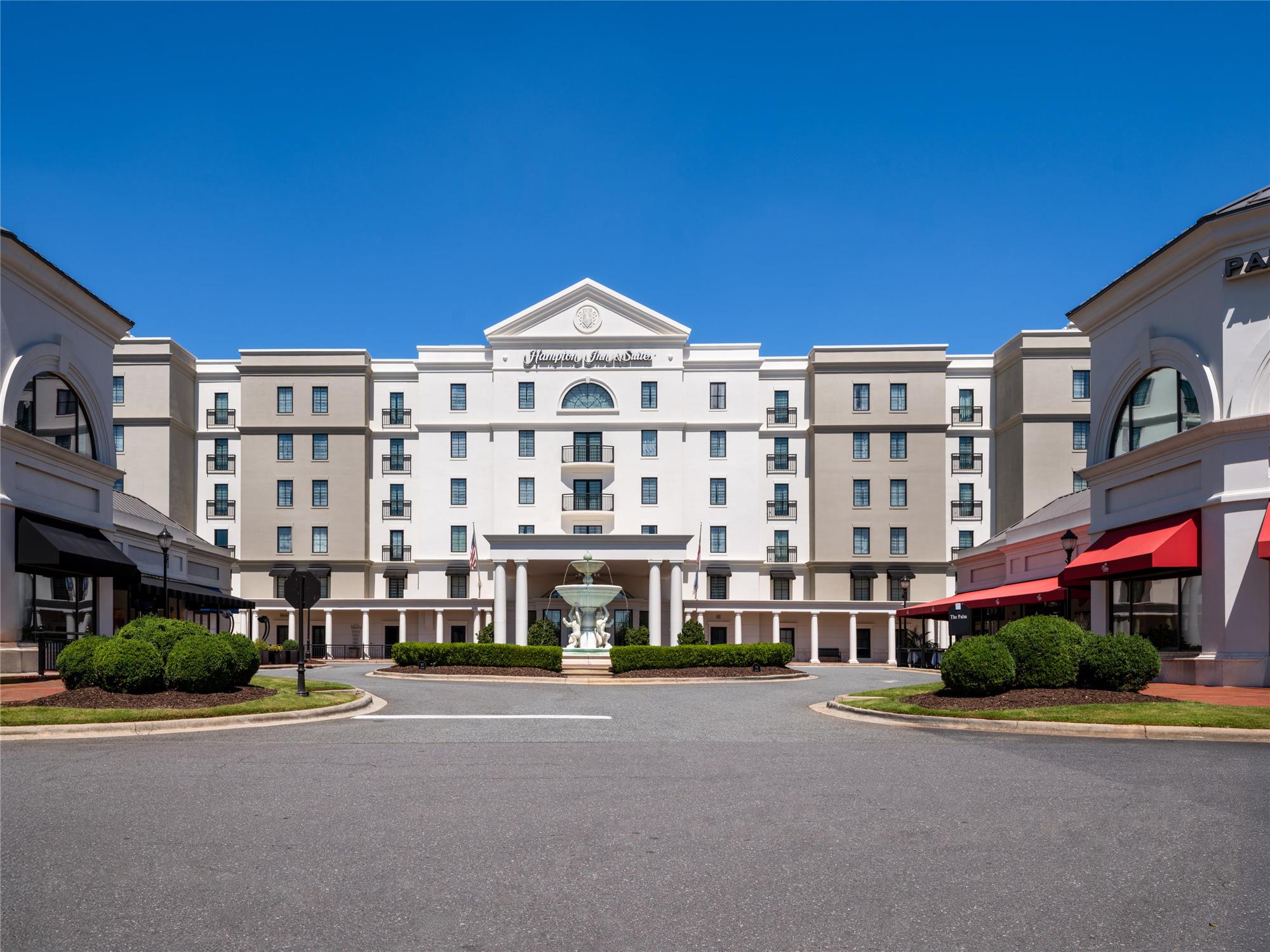 Hampton Inn & Suites Charlotte/SouthPark at Phillips Place 1