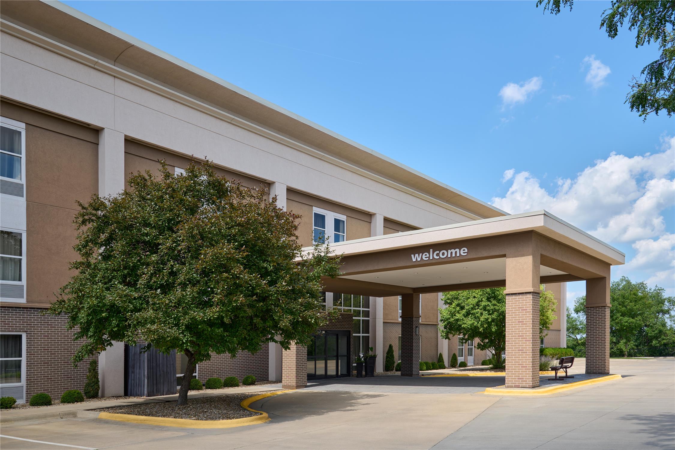 Hampton Inn Lawrence 2