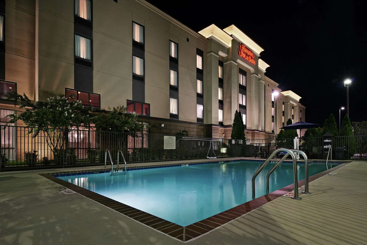 Hampton Inn & Suites Millington 2