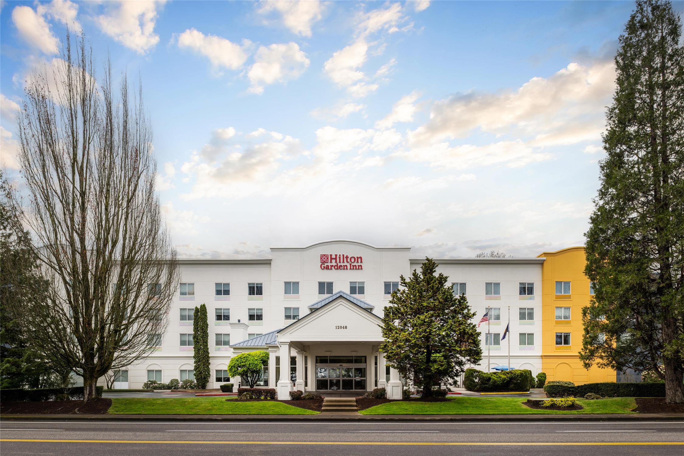 Hilton Garden Inn Portland Airport 1