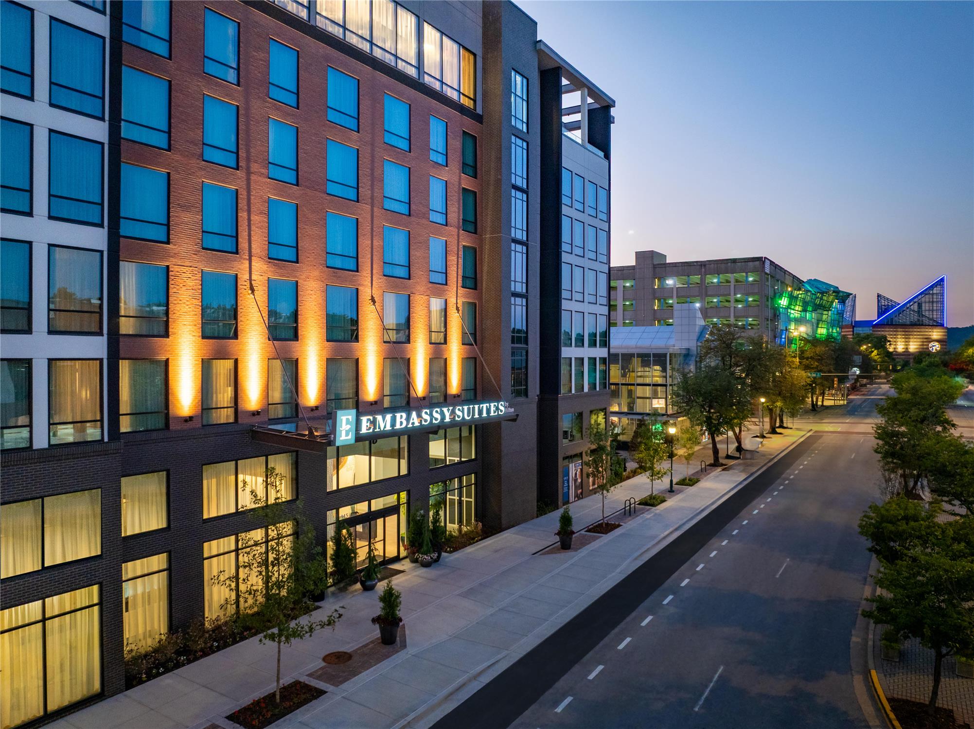 Embassy Suites By Hilton Chattanooga Downtown 2