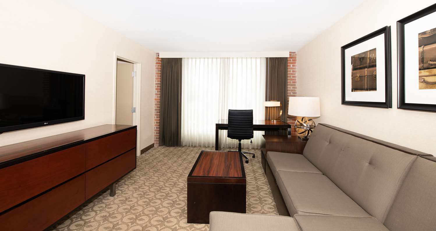 Non-smoking 2 Bedroom Suite